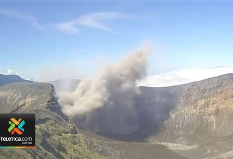 Azufre provocó afectación de salud a funcionarios del Volcán Turrialba