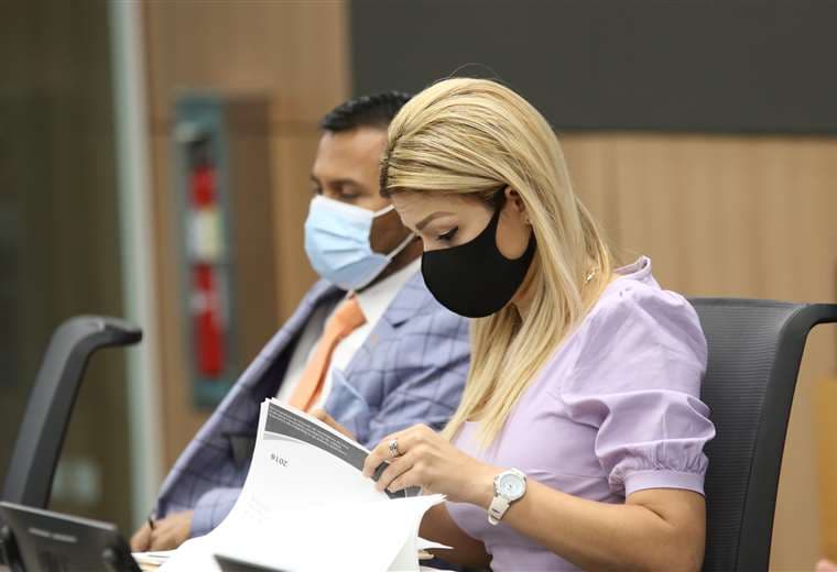 Diputada Franggi Nicolás se recupera tras ser operada de emergencia