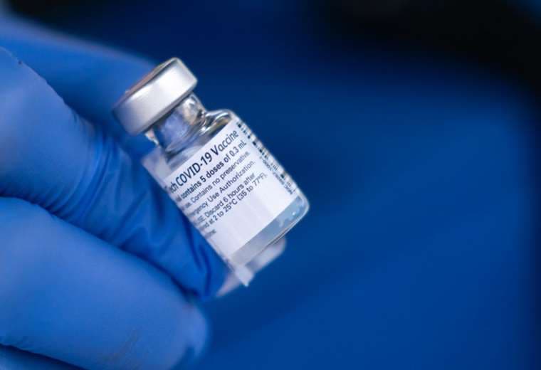 COI instala centros de vacunación en Catar y Ruanda