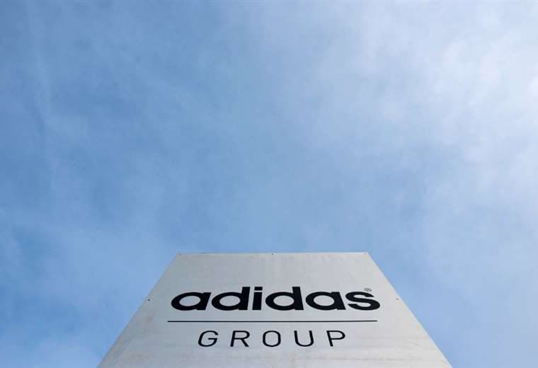 Alemana Adidas anuncia venta de su filial estadounidense Reebok