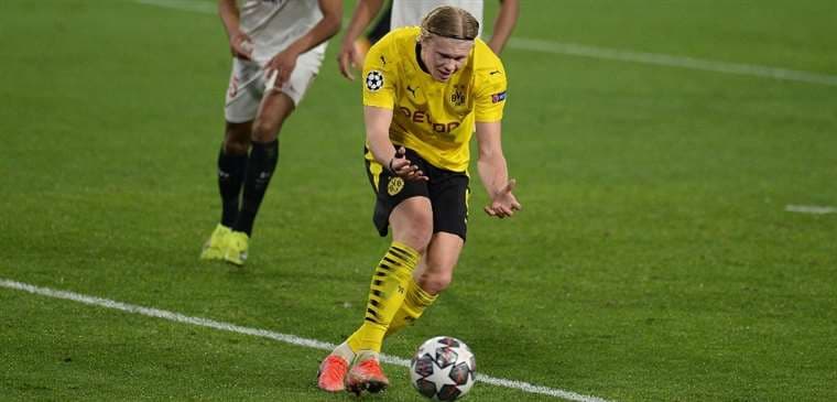 Borussia Dortmund gana con doblete de Haaland y es líder provisional