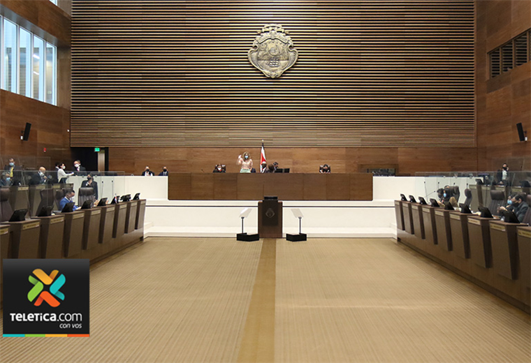 Congreso eligió a 12 magistrados suplentes de la Sala Constitucional