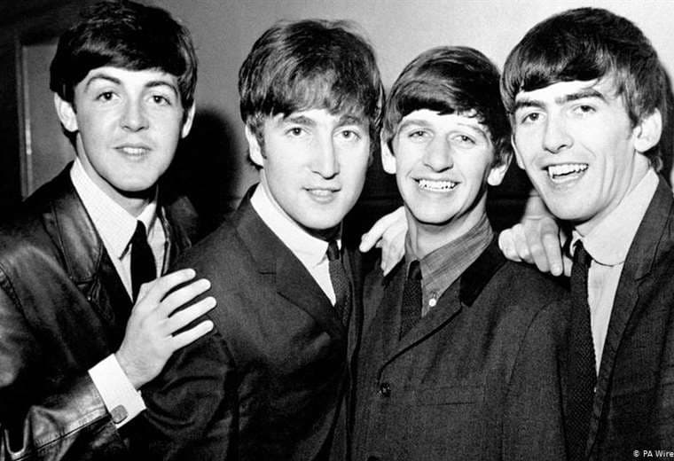 Universidad de Liverpool ofrece maestría en los Beatles