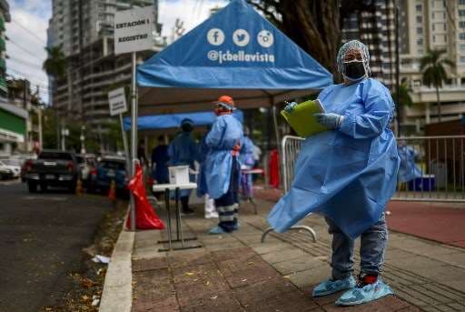Panamá empieza a superar segunda ola de pandemia y relaja restricciones