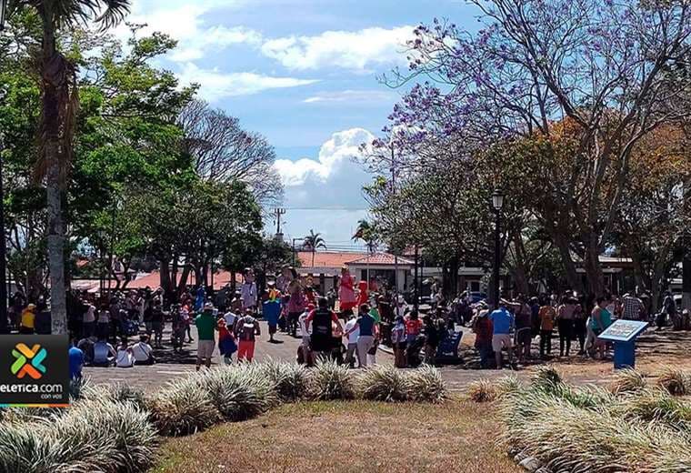 Actividad en parque enfrenta a Municipalidad de Santo Domingo con cimarrona