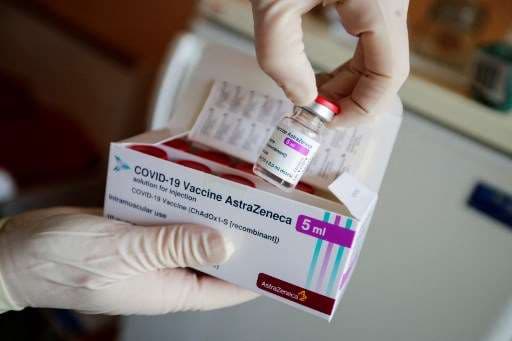 Oxford/AstraZeneca prueban vacuna contra variante Beta del COVID-19