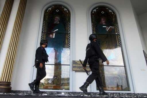 Atentado suicida contra catedral indonesia tras la misa de Ramos