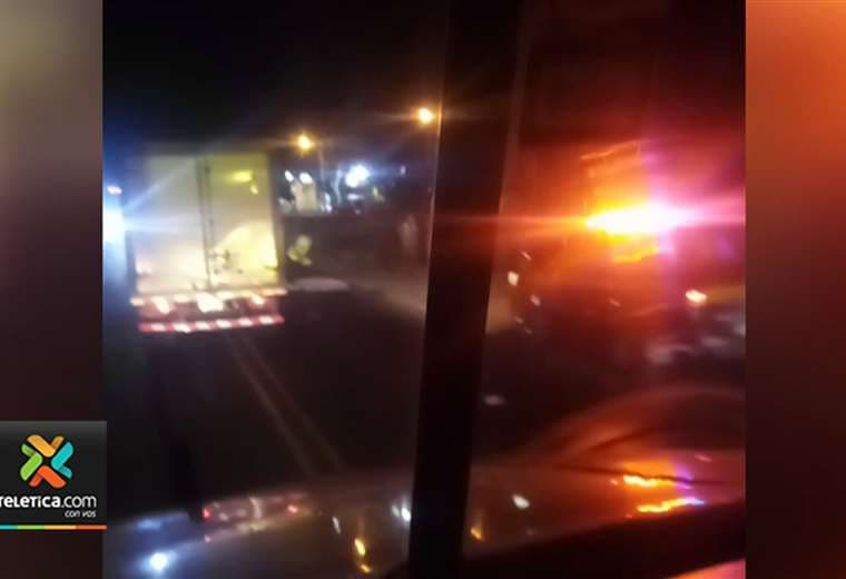 Hombre muere atropellado por camión en Abangares