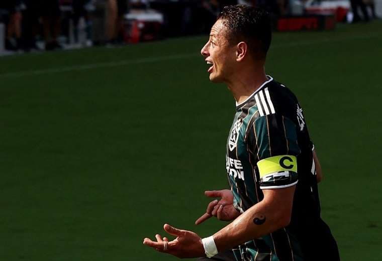 'Chicharito' Hernández confirma que permanecerá en el LA Galaxy