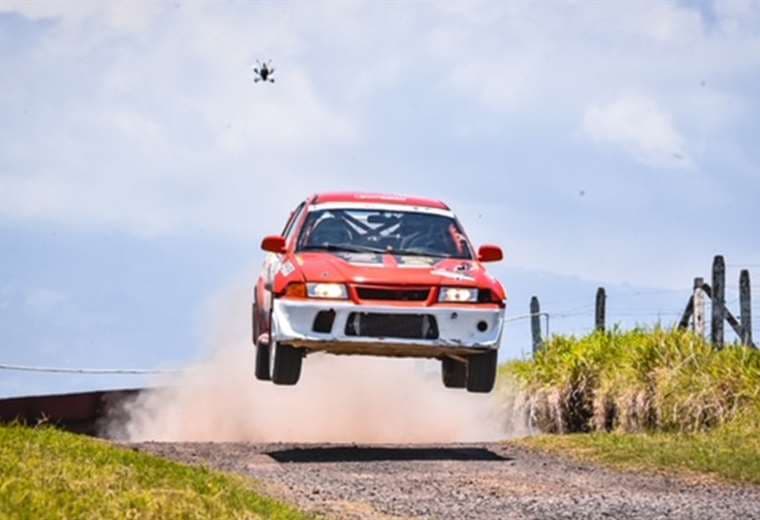 Campeonato Nacional de Rally cumplió con éxito su primera fecha