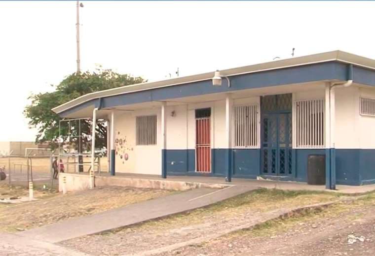 Delincuentes balearon caseta policial de Rincón Grande de Pavas
