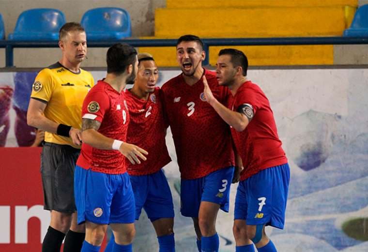 Álvaro Santamaría quiere que Sele de Futsal avance más allá de octavos