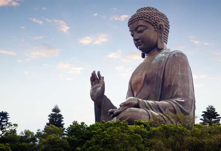¿Cómo ganó el budismo la reputación de ser una religión pacifista?