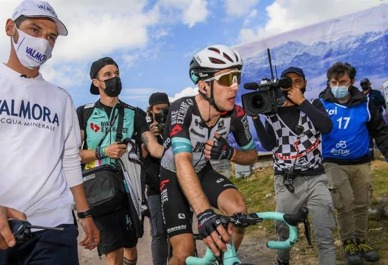 Simon Yates gana la 19ª etapa del Giro y Bernal conserva el liderato