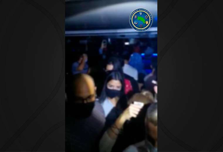 Intervienen fiesta en Herradura y bar en San José por aglomeración de personas