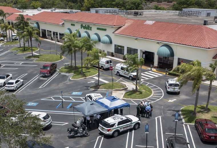 Dos adultos y un niño mueren en tiroteo masivo en Florida