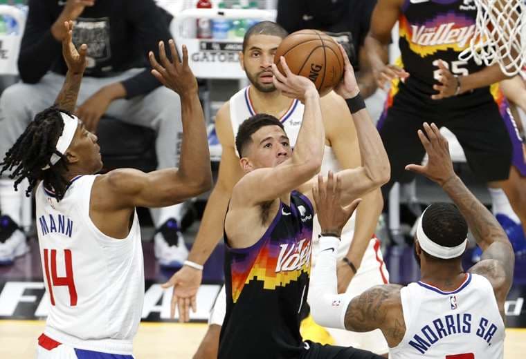 Suns y Nuggets amarran boletos a semifinales de la Conferencia Oeste