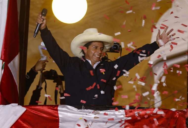 Pedro Castillo es proclamado como presidente electo de Perú