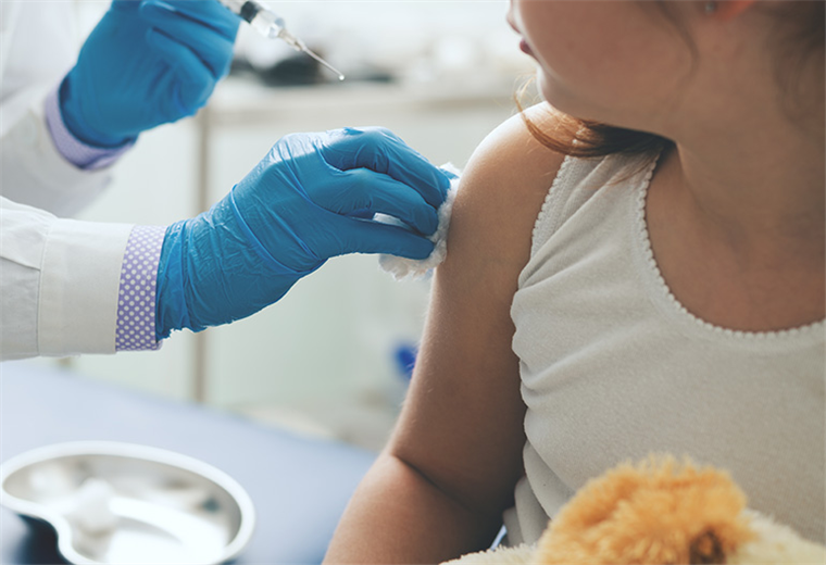 Costa Rica negocia compra de vacunas anticovid para niños