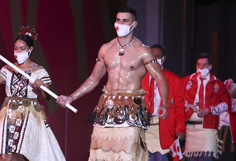 Pita Taufatofua, el atleta de Tonga que se robó de nuevo la atención en la apertura de los Juegos Olímpicos