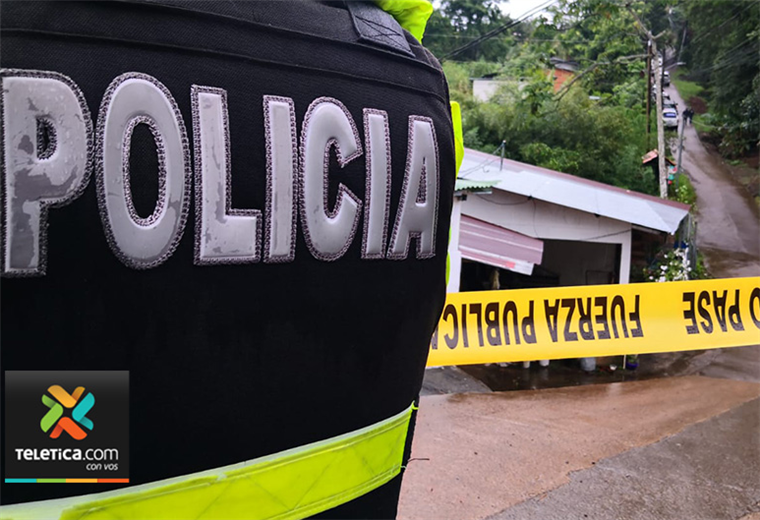 Policías detenidos como sospechosos de recuperar carros con deudas durante jornada laboral