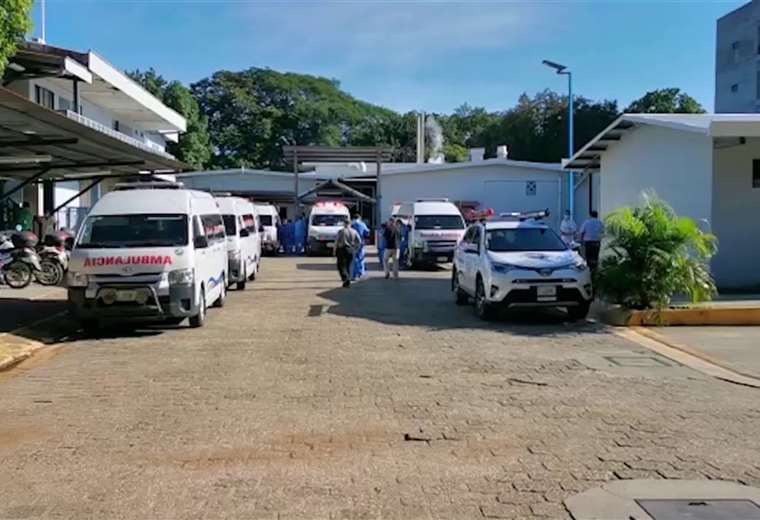 CCSS pone en marcha "caravana" de traslados para evitar saturación en Hospital de Nicoya