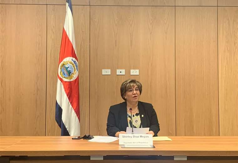 Diputada Shirley Díaz renuncia al PUSC y se declara independiente