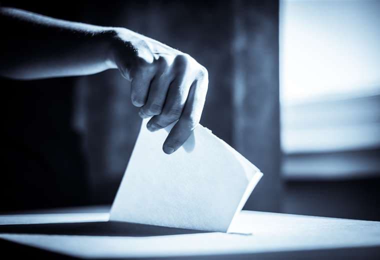 Diputado propone castigar a quienes no voten en elecciones presidenciales o municipales