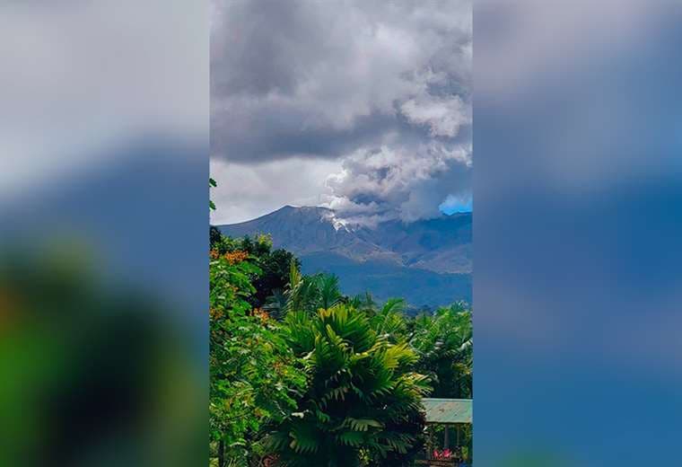Video: Volcán Rincón de la Vieja registra fuerte erupción