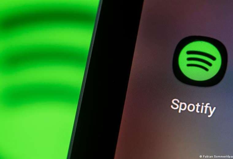 Spotify anuncia medidas contra desinformación sobre COVID-19 tras polémica