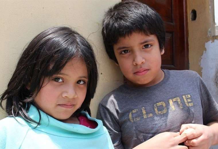 El drama de los miles de niños huérfanos por coronavirus en Perú