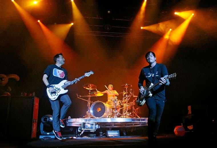 Blink-182 regresa con su alineación clásica y sale de gira por el mundo