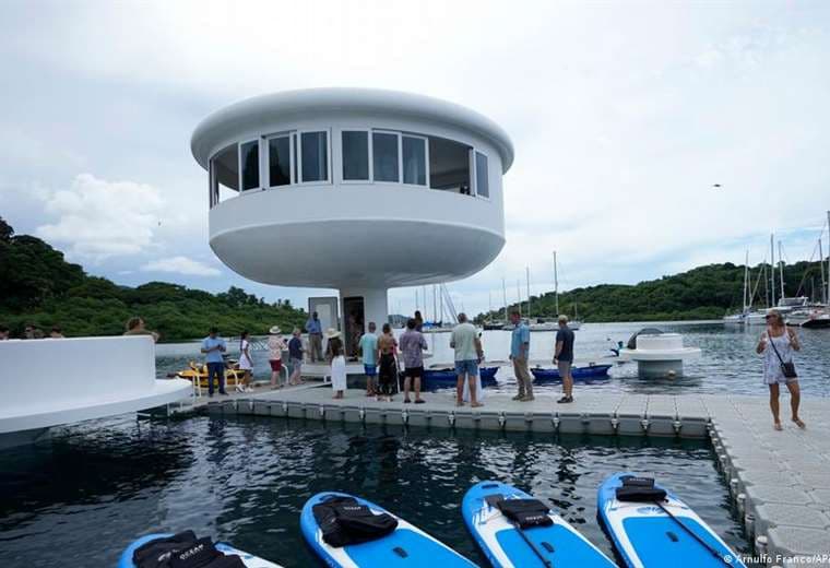 Prototipo de casa futurista se hunde durante su inauguración en Panamá