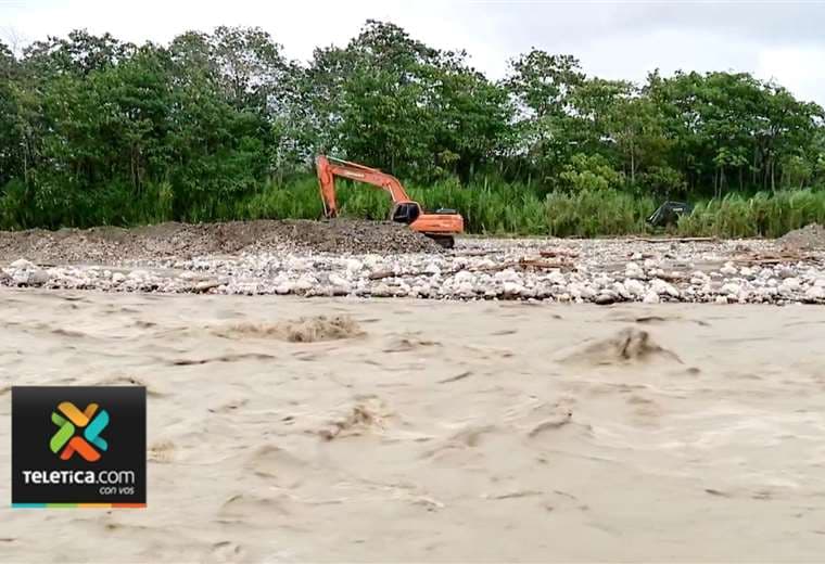Golfito: Autoridades intervienen el dique de Río Claro 
