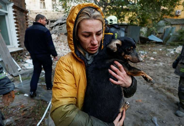Más de mil ciudades de Ucrania sufren apagones después de recientes ataques