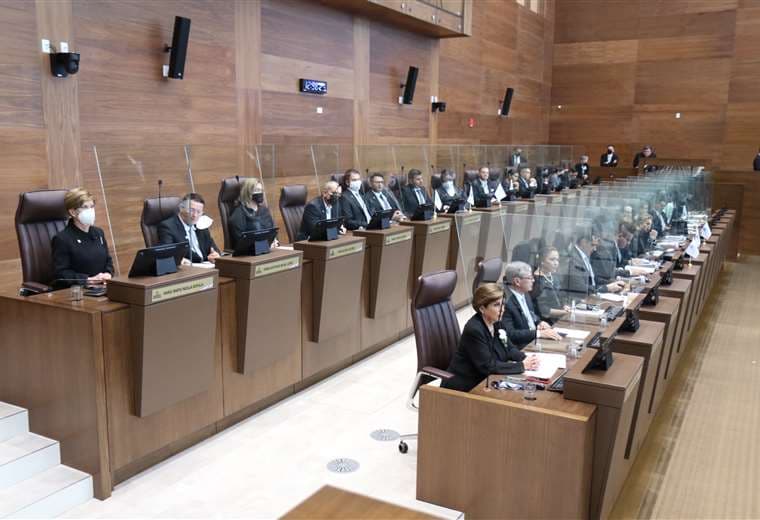 Diputados insisten en reducir plazo entre primera y segunda ronda electoral