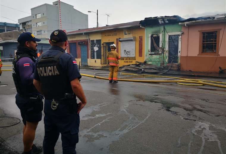 Incendio afecta estructuras de 200 m2 en San José 