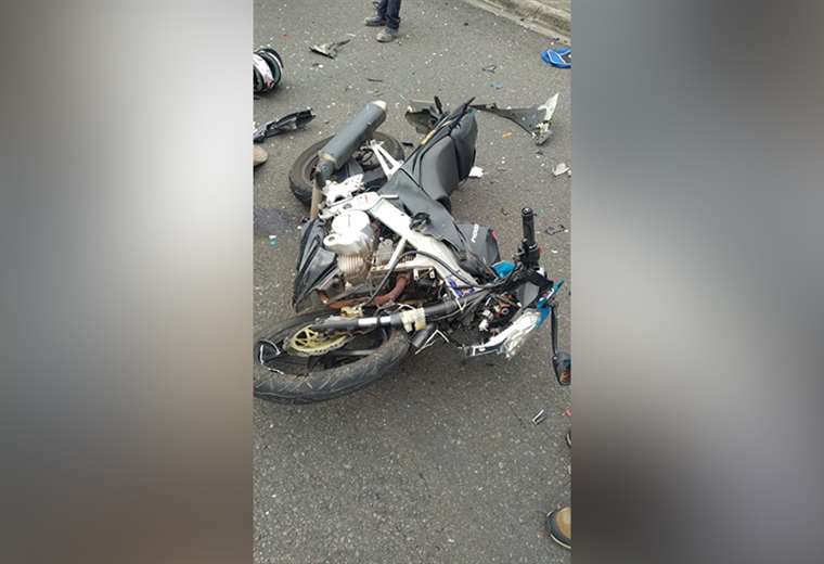 Aparatoso choque entre motos deja un fallecido y tres heridos graves en Alajuela