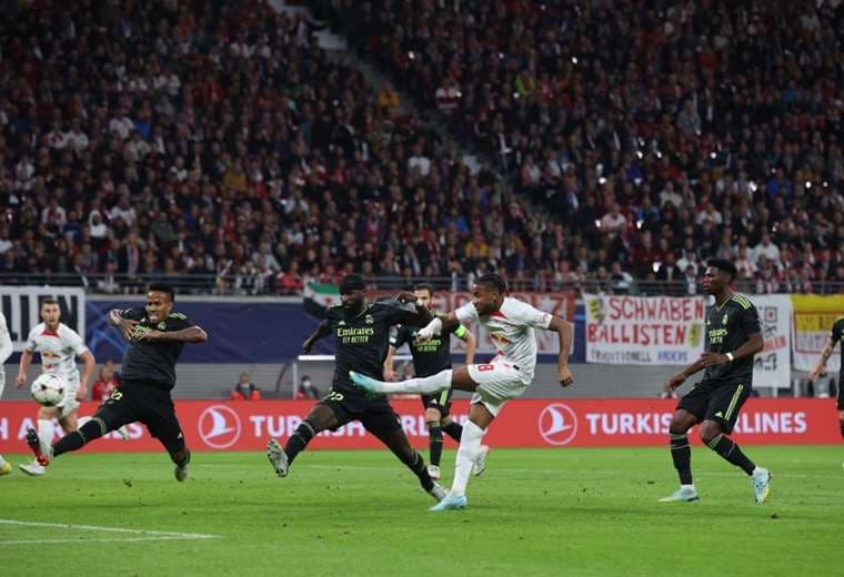 Leipzig gana 3-2 al Real Madrid para seguir luchando por los octavos de Champions
