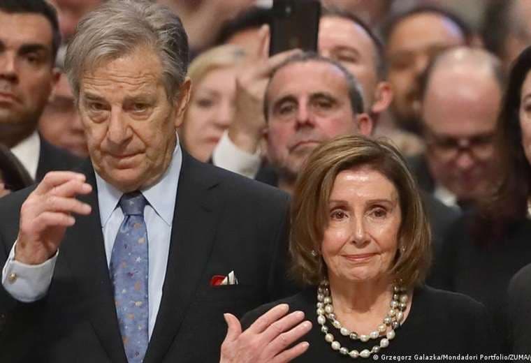 Nancy Pelosi “traumatizada" por el ataque contra su esposo