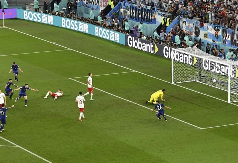 Argentina ratifica su recuperación al ganar su grupo tras vencer a Polonia