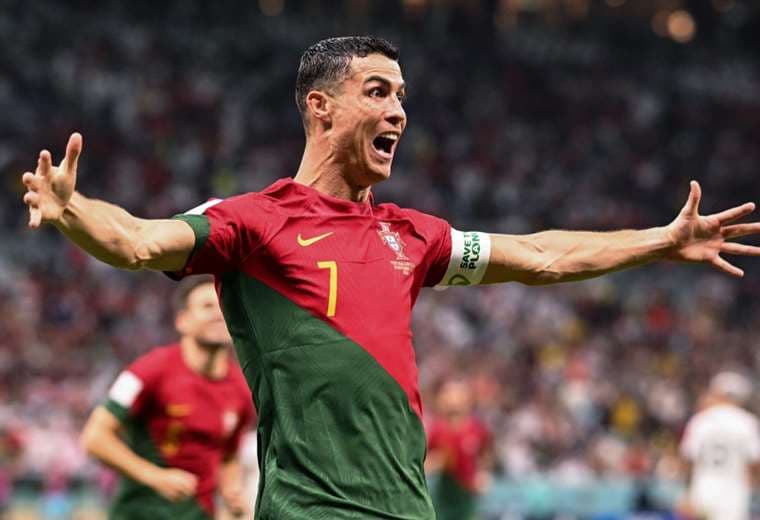 Cristiano Ronaldo asegura que "nunca" renunciará a jugar con Portugal