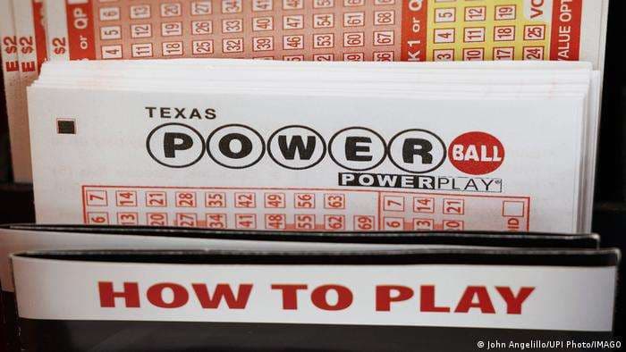 Lotería estadounidense alcanza bote récord de 1.900 millones de dólares