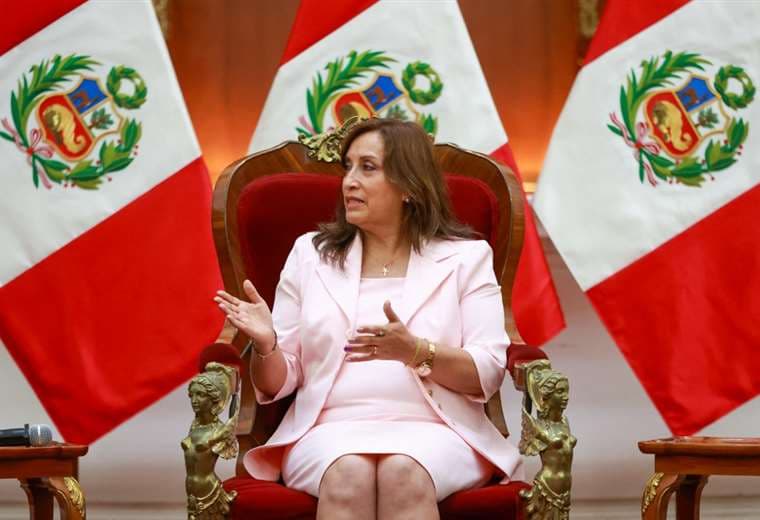 Jefe de Congreso pide a presidenta de Perú anunciar gabinete