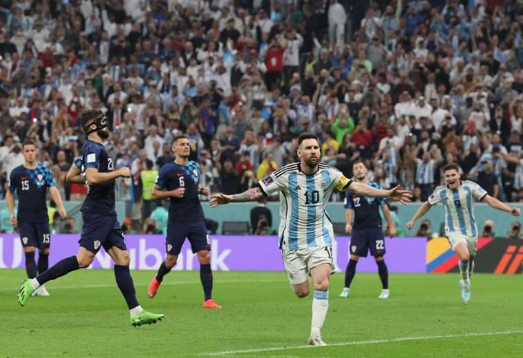 Así festejaron los fanáticos de Bangladesh la victoria de Argentina