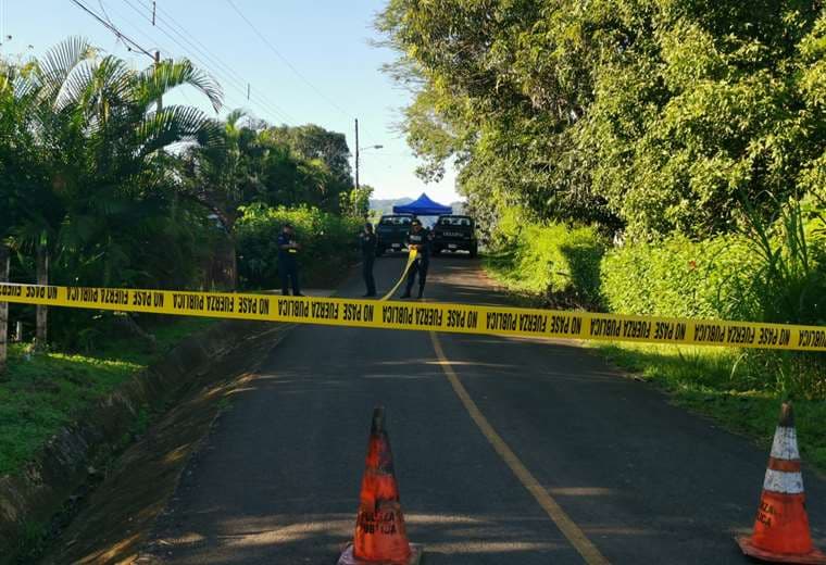 Encuentran tres hombres muertos por arma de fuego en Turrubares