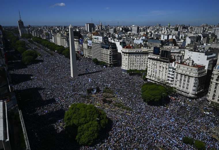 Buenos Aires prepara el desfile para los campeones del mundo