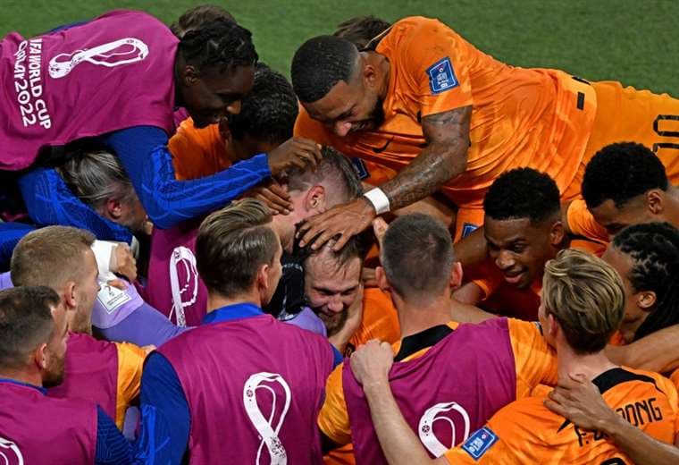 Países Bajos domina a Estados Unidos y clasifica a cuartos en Qatar 2022