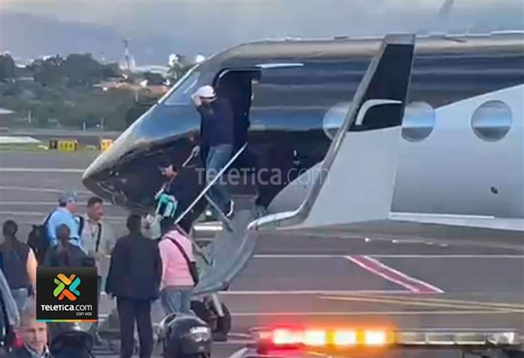 Video: Nayib Bukele aterriza sorpresivamente en Costa Rica