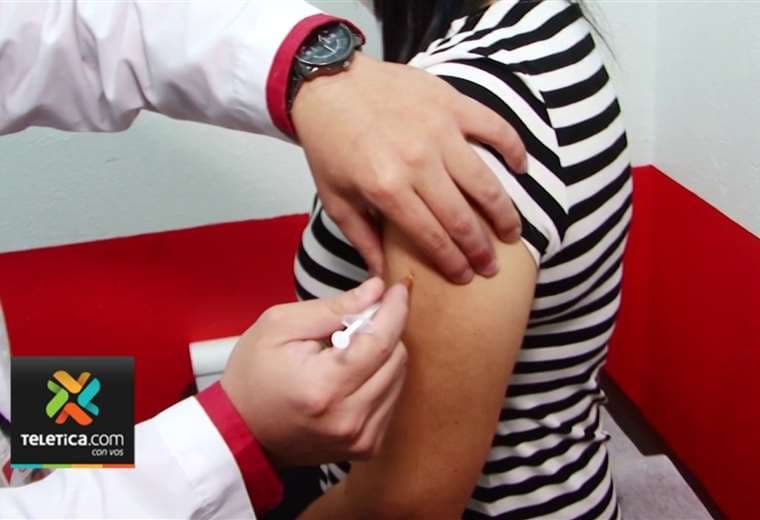 Establecimientos de salud privados estarán aplicando vacunas contra COVID-19
